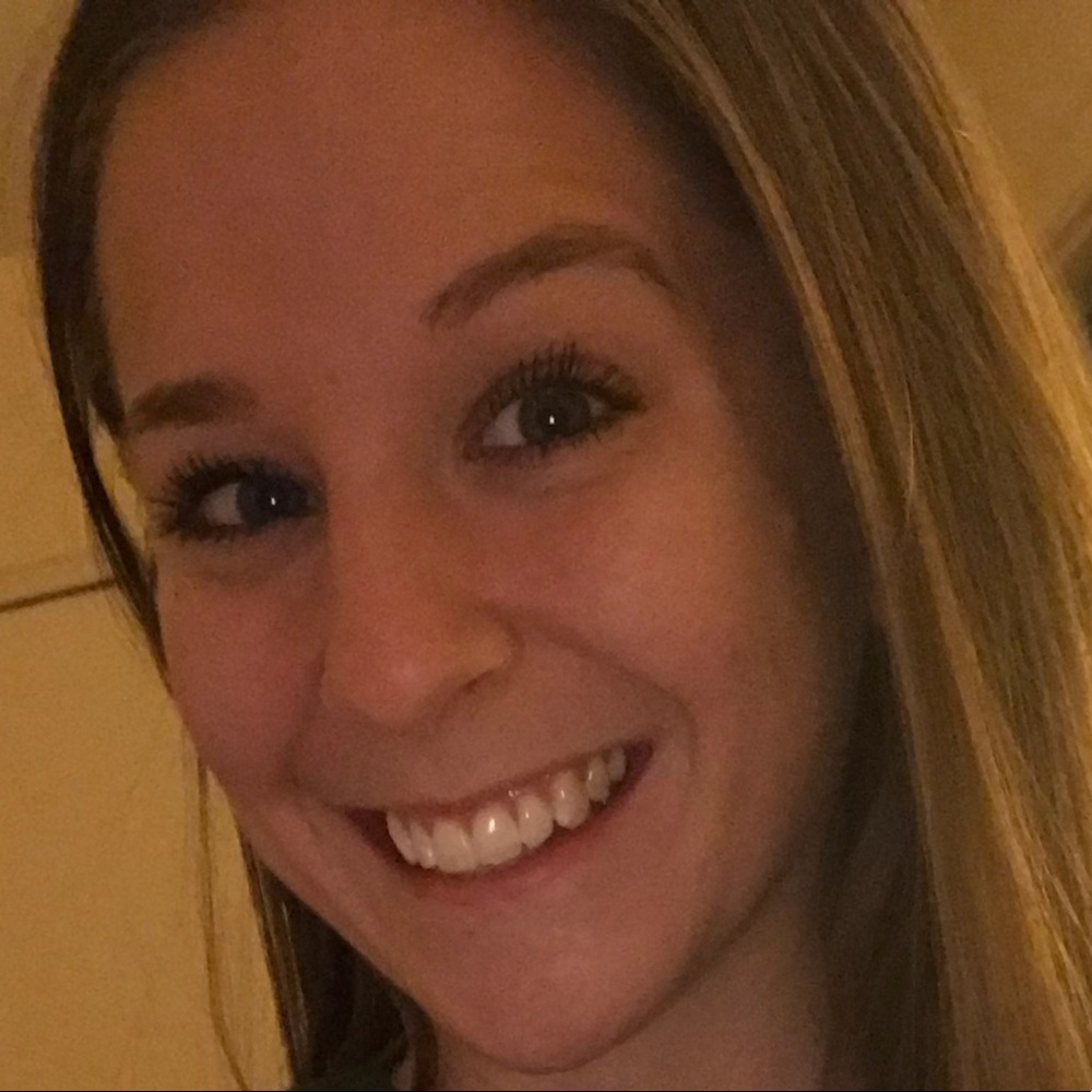 Meet your Posher, Laurie